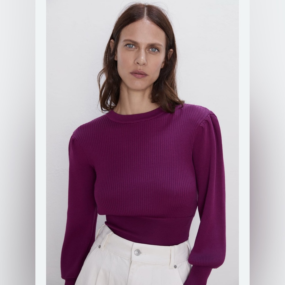 ZARA purple puff sleeve ribbed long sleeve cropped sweater with gold buttons
